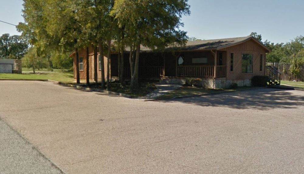 6450 Kelly Drive, Granbury, TX 76048